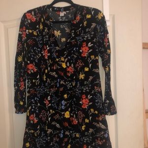 Old Navy Fall patterned dress. Size Small
